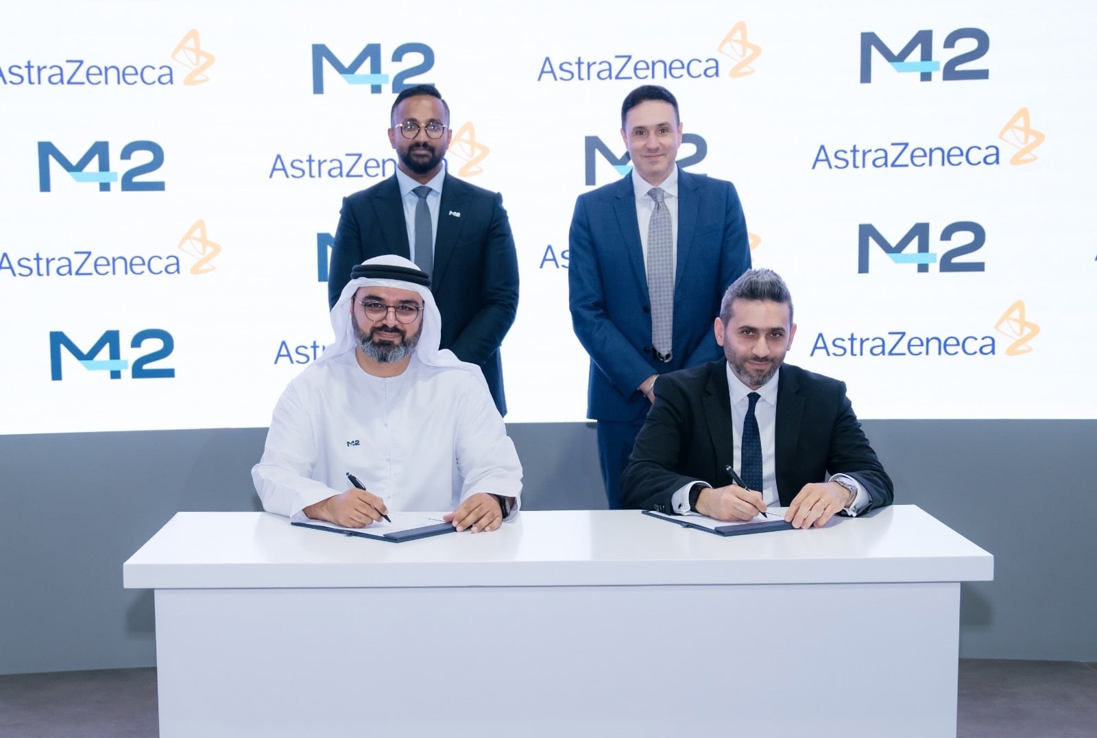 m42-and-az-at-ah-signing-min-min.jpg